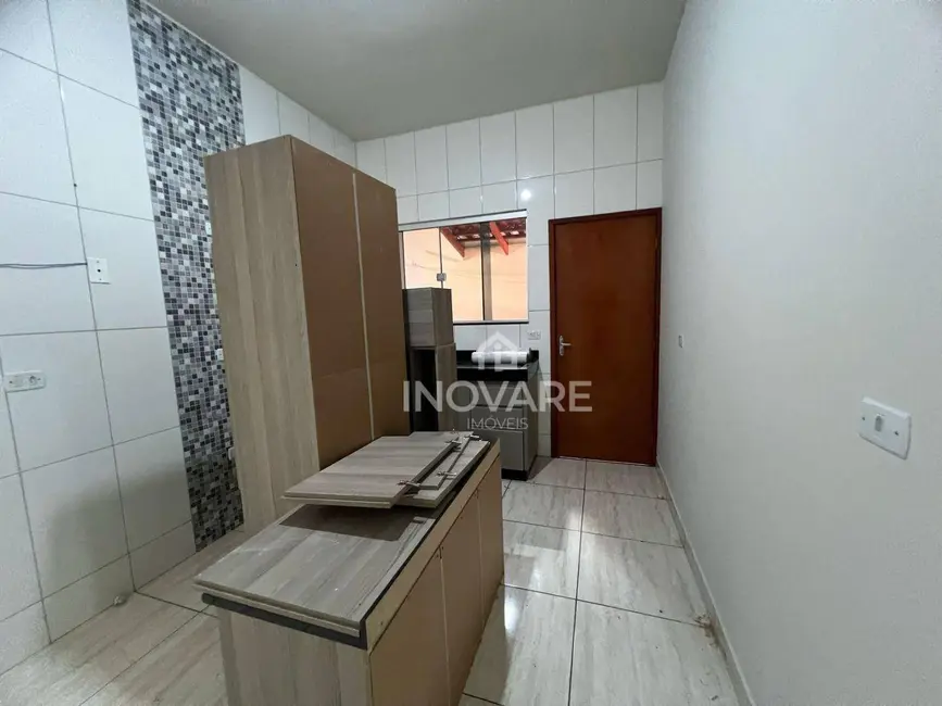 Casa com 3 quartos à venda, 220m2 em Jardim Bandeirantes, Itumbiara - GO - imagem 5 Foto 5 de Casa com 3 quartos à venda, 220m2 em Jardim Bandeirantes, Itumbiara - GO