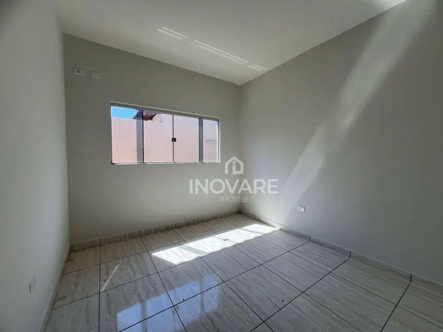 Casa com 3 quartos à venda, 220m2 em Jardim Bandeirantes, Itumbiara - GO - imagem 8 Foto 8 de Casa com 3 quartos à venda, 220m2 em Jardim Bandeirantes, Itumbiara - GO