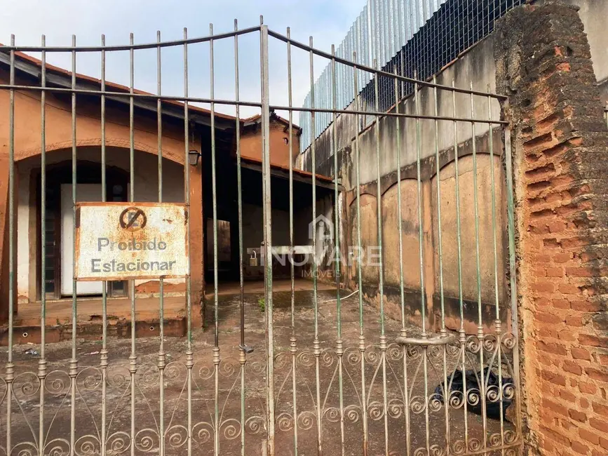 Foto 4 de Casa com 3 quartos à venda, 430m2 em Itumbiara - GO