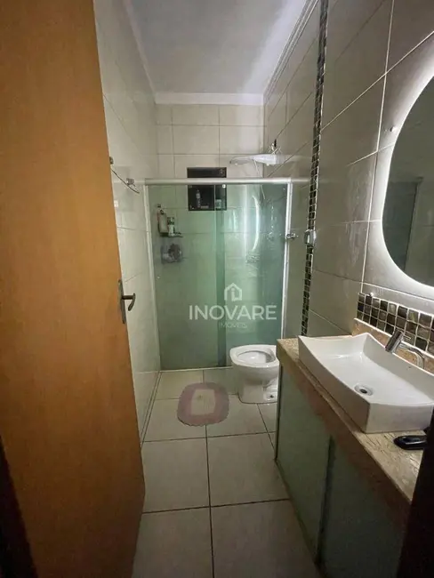 Foto 8 de Casa com 2 quartos à venda, 360m2 em Setor Buritys, Itumbiara - GO