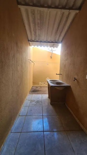 Foto 3 de Casa com 2 quartos para alugar, 385m2 em Jardim Leonora, Itumbiara - GO