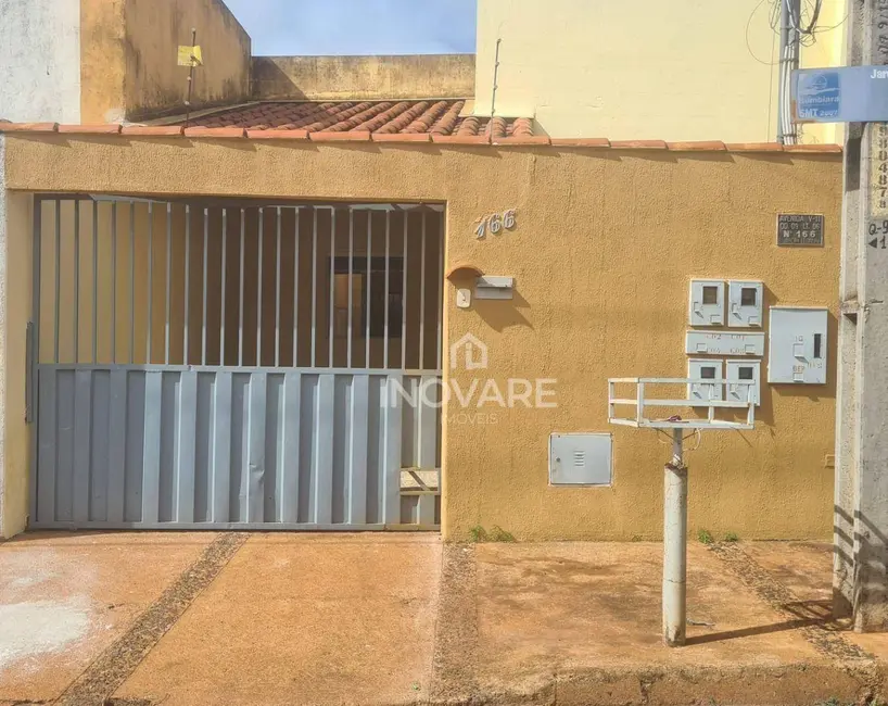 Foto 1 de Casa com 2 quartos para alugar, 385m2 em Jardim Leonora, Itumbiara - GO