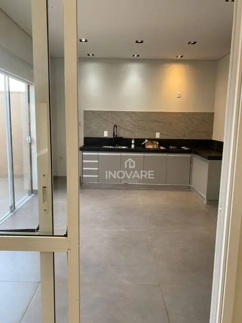 Casa de Condomínio com 3 quartos à venda, 150m2 em Arapora - MG - imagem 7 Foto 7 de Casa de Condomínio com 3 quartos à venda, 150m2 em Arapora - MG