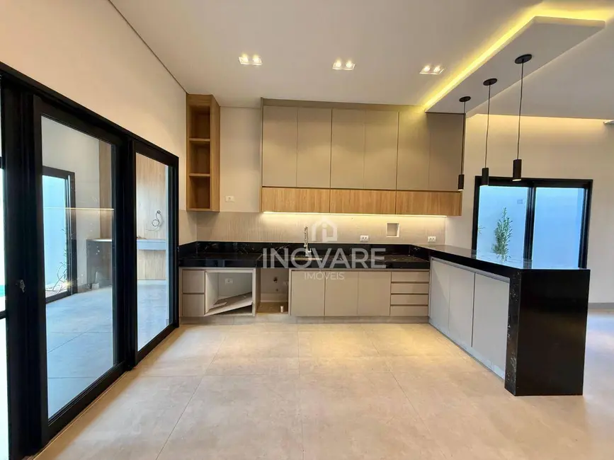 Casa com 3 quartos à venda, 299m2 em Jardim Morumbi, Itumbiara - GO - imagem 8 Foto 8 de Casa com 3 quartos à venda, 299m2 em Jardim Morumbi, Itumbiara - GO