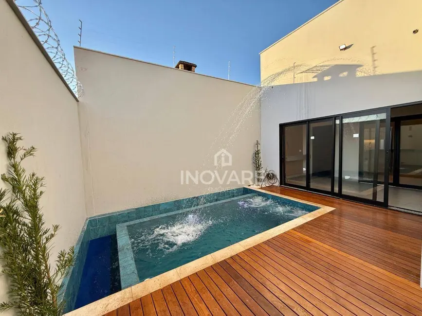 Foto 1 de Casa com 3 quartos à venda, 299m2 em Jardim Morumbi, Itumbiara - GO