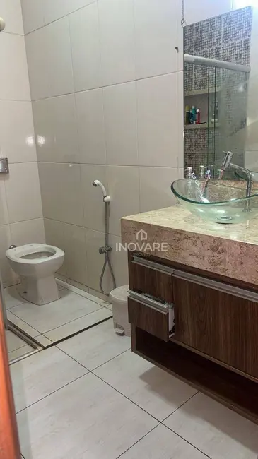 Foto 6 de Casa com 3 quartos à venda, 300m2 em Jardim Nova Itumbiara, Itumbiara - GO