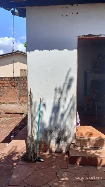 Casa com 3 quartos à venda, 216m2 em Itumbiara - GO - imagem 1 Foto 1 de Casa com 3 quartos à venda, 216m2 em Itumbiara - GO