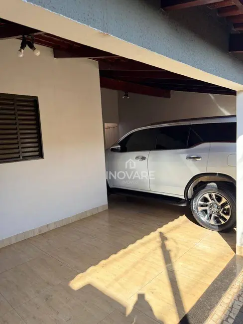 Foto 3 de Casa com 3 quartos à venda, 300m2 em Jardim Nova Itumbiara, Itumbiara - GO