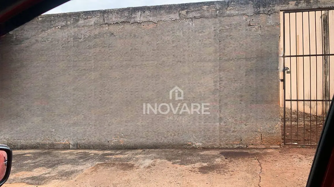 Foto 1 de Terreno / Lote à venda, 450m2 em Jardim América, Itumbiara - GO