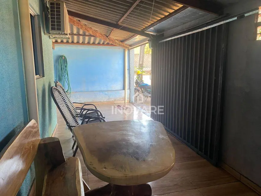 Casa com 3 quartos à venda, 300m2 em Setor Buritys, Itumbiara - GO - imagem 1 Foto 1 de Casa com 3 quartos à venda, 300m2 em Setor Buritys, Itumbiara - GO