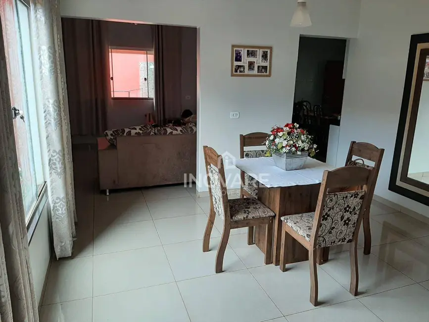 Casa com 3 quartos à venda, 470m2 em Jardim Leonora, Itumbiara - GO - imagem 4 Foto 4 de Casa com 3 quartos à venda, 470m2 em Jardim Leonora, Itumbiara - GO