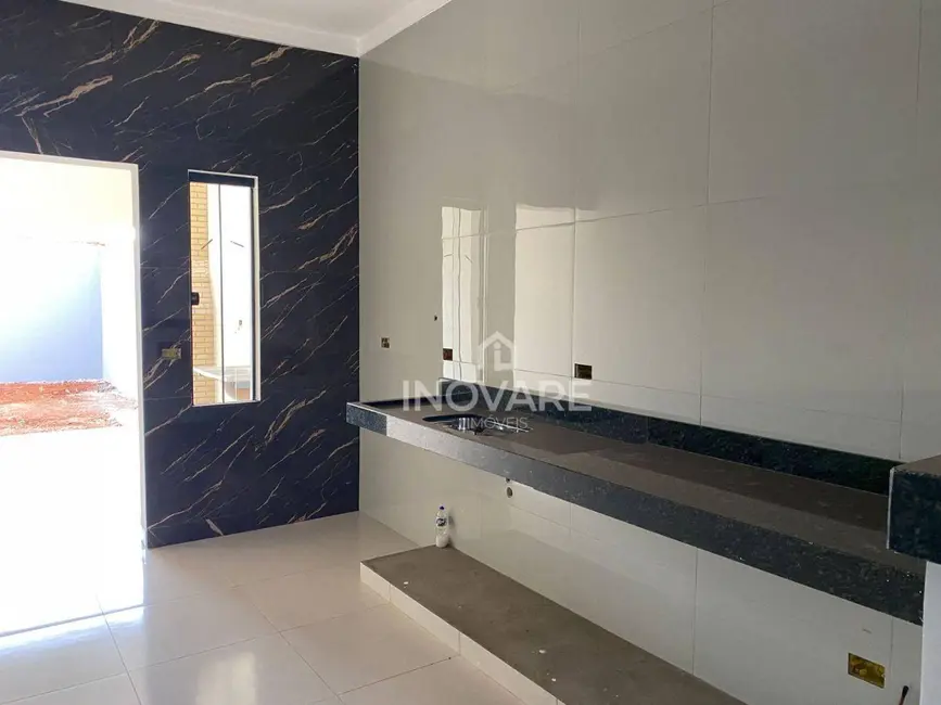Casa com 3 quartos à venda, 180m2 em Setor Planalto, Itumbiara - GO - imagem 5 Foto 5 de Casa com 3 quartos à venda, 180m2 em Setor Planalto, Itumbiara - GO