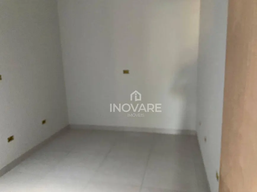 Casa com 3 quartos à venda, 180m2 em Setor Planalto, Itumbiara - GO - imagem 8 Foto 8 de Casa com 3 quartos à venda, 180m2 em Setor Planalto, Itumbiara - GO