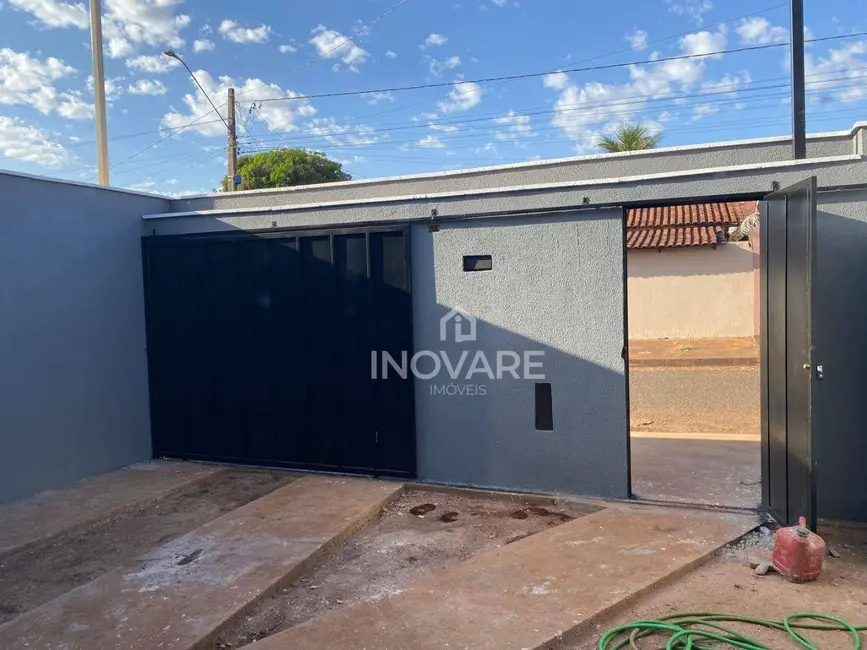 Foto 2 de Casa com 3 quartos à venda, 180m2 em Setor Planalto, Itumbiara - GO