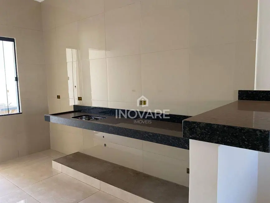 Casa com 3 quartos à venda, 180m2 em Setor Planalto, Itumbiara - GO - imagem 4 Foto 4 de Casa com 3 quartos à venda, 180m2 em Setor Planalto, Itumbiara - GO