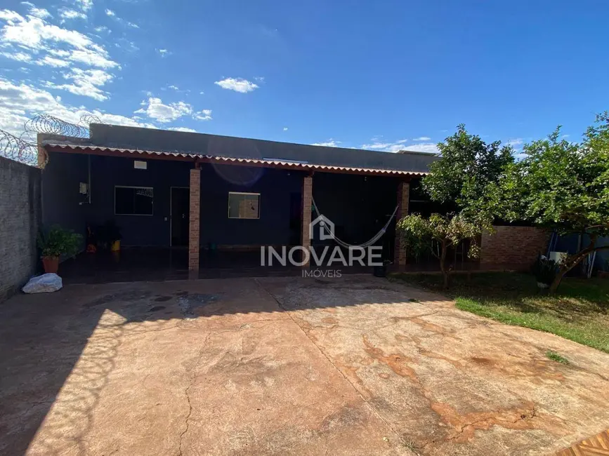 Foto 2 de Casa com 2 quartos para alugar, 458m2 em Setor Anhanguera, Itumbiara - GO