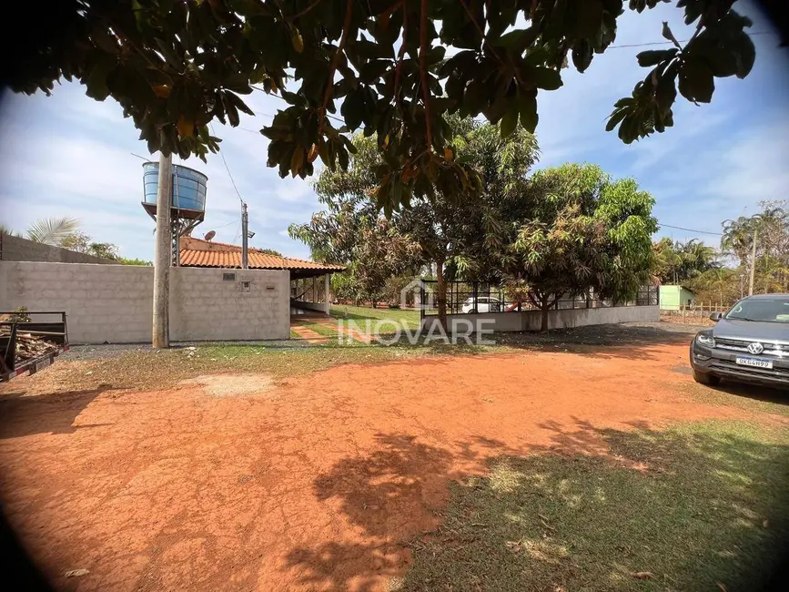 Sítio / Rancho com 3 quartos à venda, 1200m2 em Itumbiara - GO - imagem 1 Foto 1 de Sítio / Rancho com 3 quartos à venda, 1200m2 em Itumbiara - GO