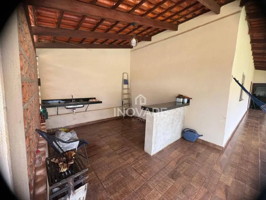 Sítio / Rancho com 3 quartos à venda, 1200m2 em Itumbiara - GO - imagem 5 Foto 5 de Sítio / Rancho com 3 quartos à venda, 1200m2 em Itumbiara - GO