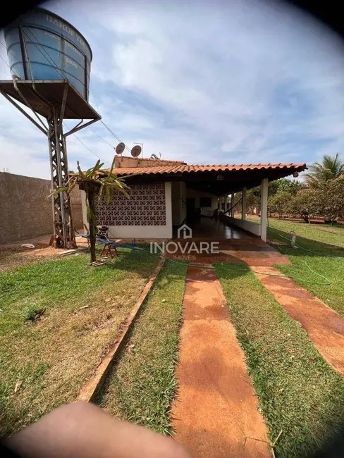 Sítio / Rancho com 3 quartos à venda, 1200m2 em Itumbiara - GO - imagem 3 Foto 3 de Sítio / Rancho com 3 quartos à venda, 1200m2 em Itumbiara - GO