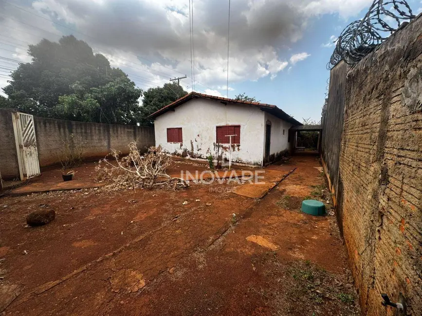 Foto 4 de Casa com 3 quartos à venda, 360m2 em Jardim Leonora, Itumbiara - GO