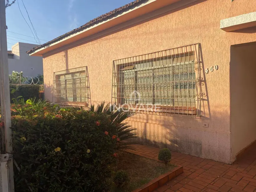 Foto 2 de Casa com 3 quartos para alugar, 360m2 em Itumbiara - GO