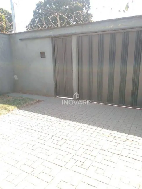 Casa com 2 quartos para alugar, 180m2 em Itumbiara - GO - imagem 3 Foto 3 de Casa com 2 quartos para alugar, 180m2 em Itumbiara - GO