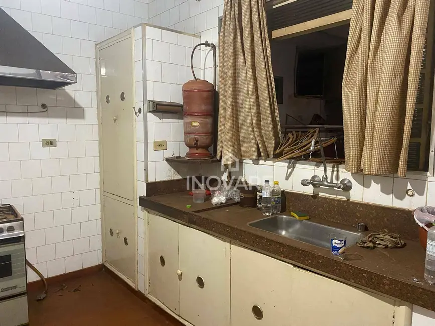 Foto 6 de Casa com 3 quartos para alugar, 540m2 em Itumbiara - GO