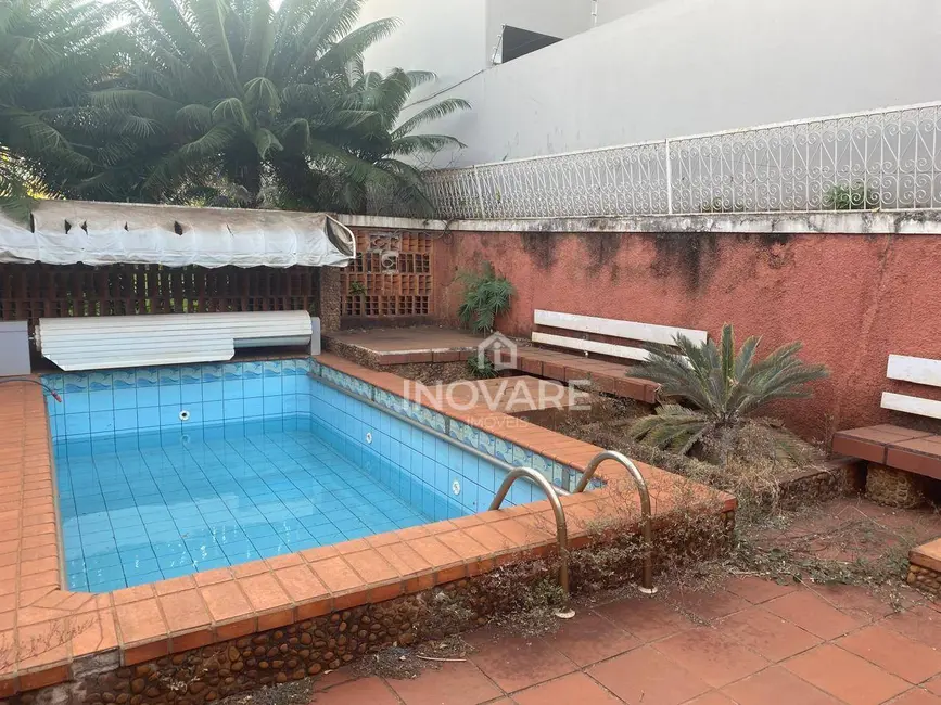 Foto 1 de Casa com 3 quartos para alugar, 540m2 em Itumbiara - GO