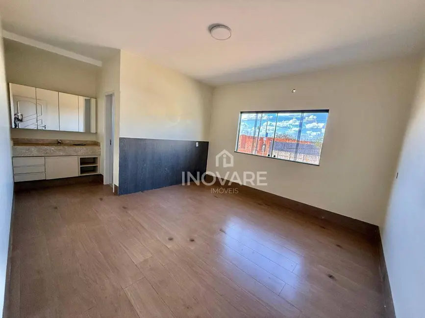 Casa com 4 quartos à venda e para alugar, 587m2 em Itumbiara - GO - imagem 9 Foto 9 de Casa com 4 quartos à venda e para alugar, 587m2 em Itumbiara - GO