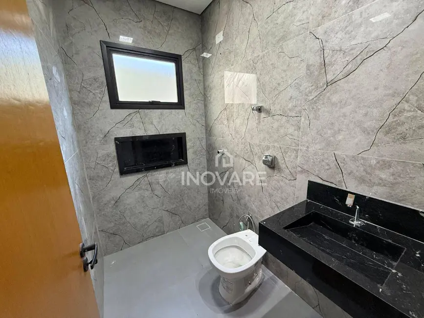 Casa com 3 quartos à venda, 250m2 em Itumbiara - GO - imagem 6 Foto 6 de Casa com 3 quartos à venda, 250m2 em Itumbiara - GO