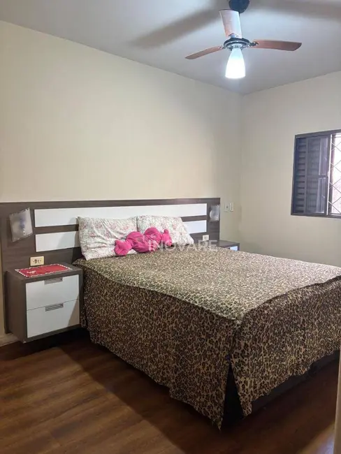 Casa com 3 quartos para alugar em Setor Luz, Itumbiara - GO - imagem 8 Foto 8 de Casa com 3 quartos para alugar em Setor Luz, Itumbiara - GO