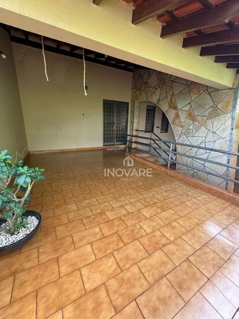Foto 2 de Casa com 3 quartos à venda, 327m2 em Alto da Boa Vista, Itumbiara - GO