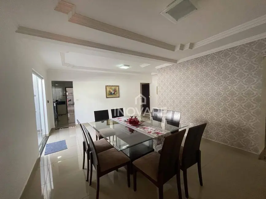 Casa com 4 quartos à venda, 360m2 em Jardim América, Itumbiara - GO - imagem 5 Foto 5 de Casa com 4 quartos à venda, 360m2 em Jardim América, Itumbiara - GO