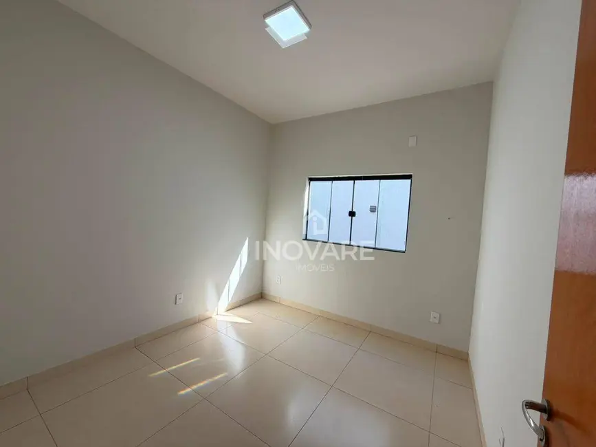 Casa com 3 quartos à venda, 150m2 em Itumbiara - GO - imagem 5 Foto 5 de Casa com 3 quartos à venda, 150m2 em Itumbiara - GO