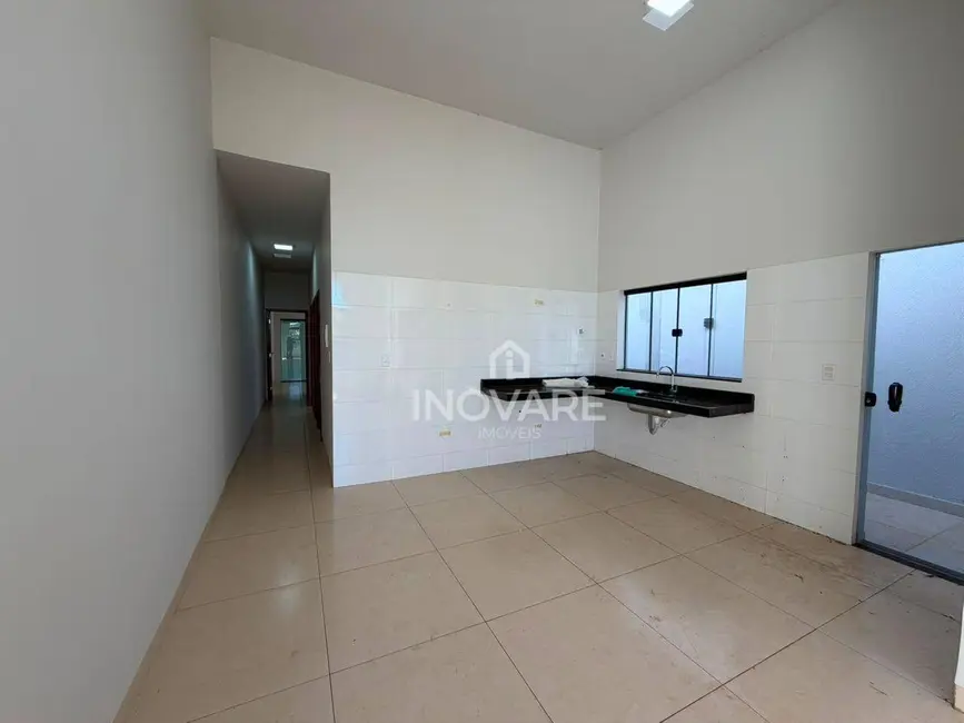 Casa com 3 quartos à venda, 150m2 em Itumbiara - GO - imagem 3 Foto 3 de Casa com 3 quartos à venda, 150m2 em Itumbiara - GO