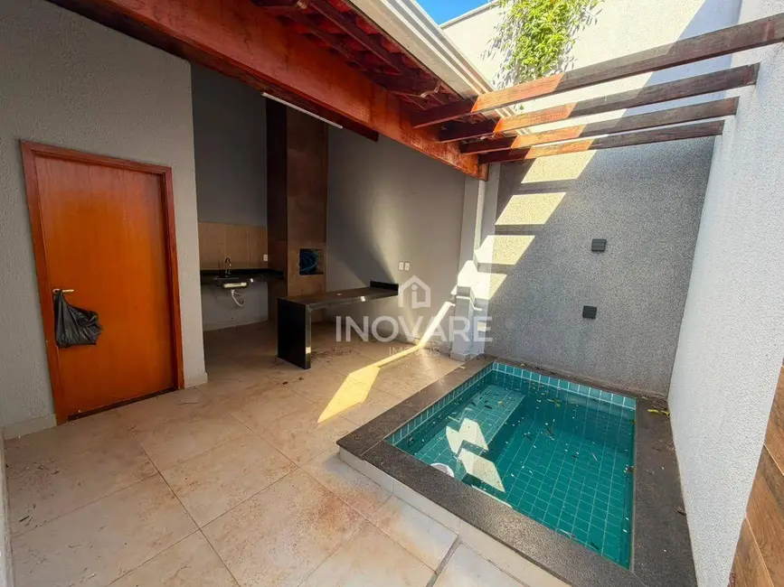 Casa com 3 quartos à venda, 150m2 em Itumbiara - GO - imagem 9 Foto 9 de Casa com 3 quartos à venda, 150m2 em Itumbiara - GO