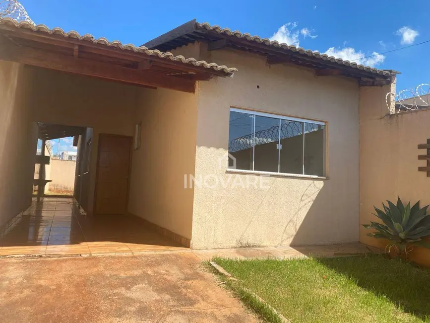 Foto 1 de Casa com 2 quartos à venda, 180m2 em Itumbiara - GO