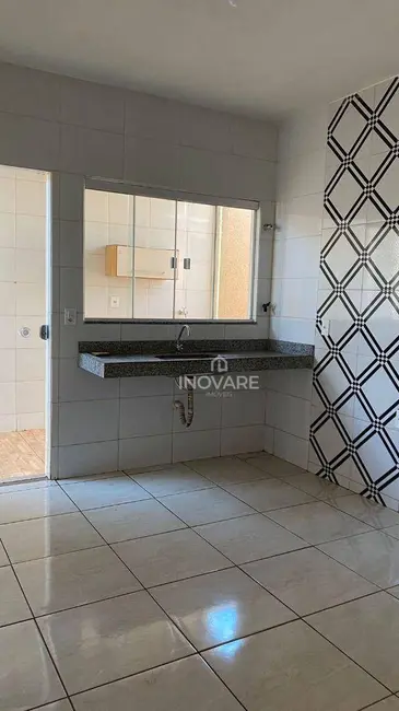 Foto 3 de Casa com 2 quartos à venda, 180m2 em Itumbiara - GO