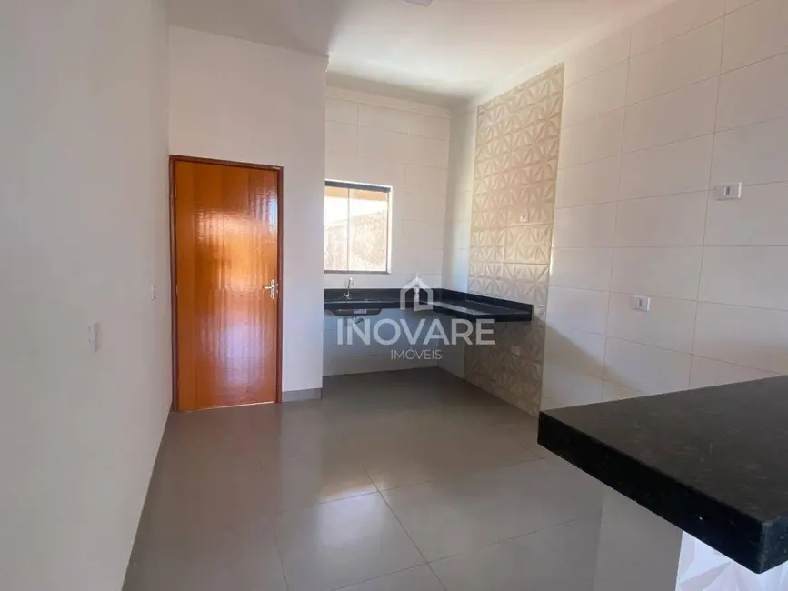 Casa com 2 quartos à venda, 200m2 em Jardim Liberdade, Itumbiara - GO - imagem 3 Foto 3 de Casa com 2 quartos à venda, 200m2 em Jardim Liberdade, Itumbiara - GO