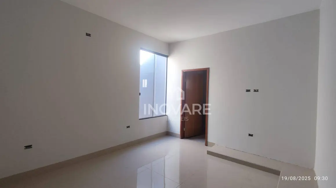 Foto 3 de Casa com 3 quartos à venda, 240m2 em Itumbiara - GO