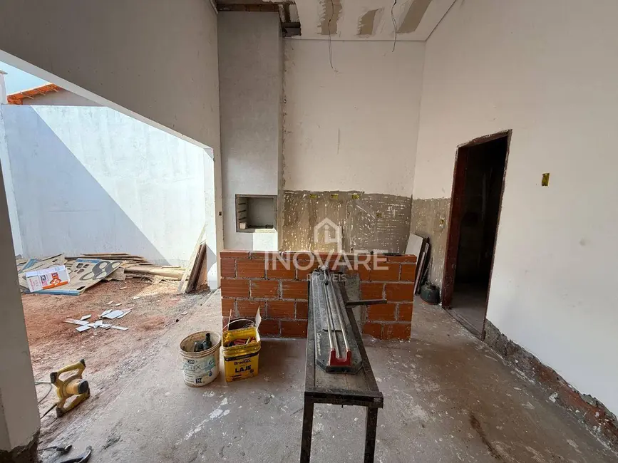 Casa com 3 quartos à venda, 210m2 em Ernestina Borges de Andrade, Itumbiara - GO - imagem 9 Foto 9 de Casa com 3 quartos à venda, 210m2 em Ernestina Borges de Andrade, Itumbiara - GO