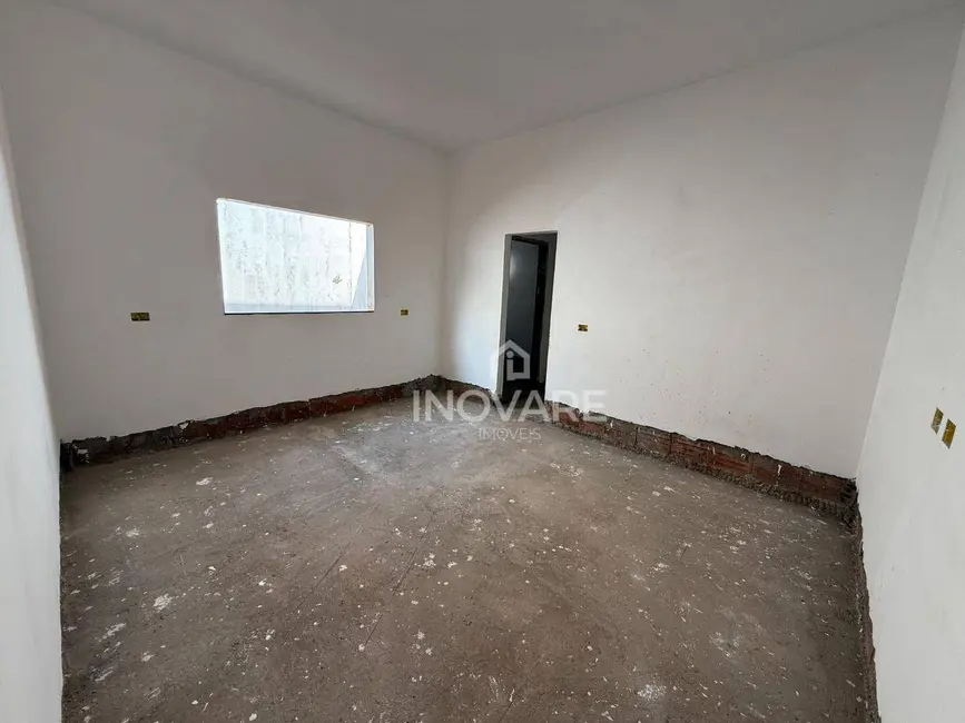 Casa com 3 quartos à venda, 210m2 em Ernestina Borges de Andrade, Itumbiara - GO - imagem 5 Foto 5 de Casa com 3 quartos à venda, 210m2 em Ernestina Borges de Andrade, Itumbiara - GO