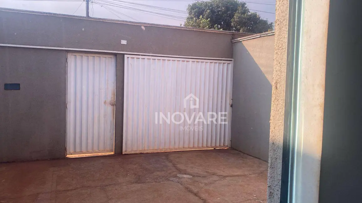 Foto 1 de Casa com 2 quartos à venda, 180m2 em Itumbiara - GO