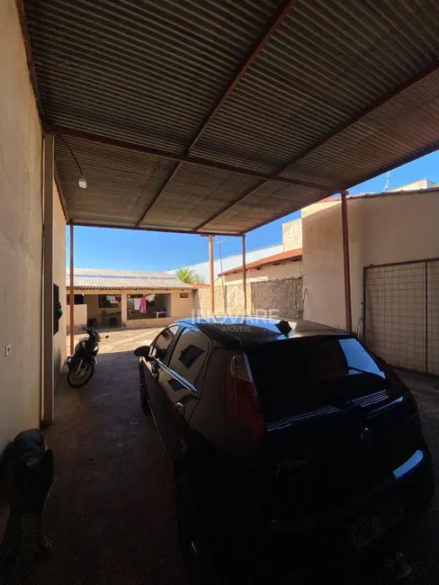 Foto 1 de Casa com 2 quartos à venda, 275m2 em Itumbiara - GO