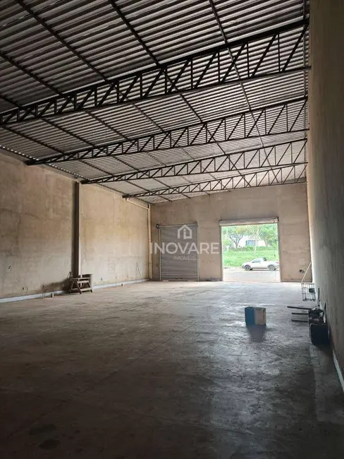 Foto 3 de Armazém / Galpão à venda, 300m2 em Arapora - MG