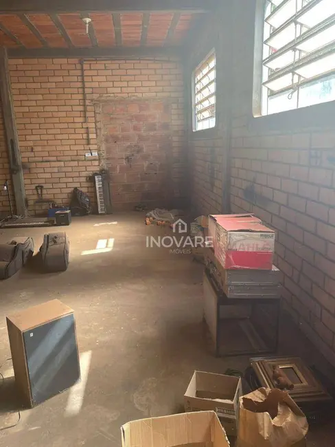 Armazém / Galpão para alugar, 200m2 em Itumbiara - GO - imagem 4 Foto 4 de Armazém / Galpão para alugar, 200m2 em Itumbiara - GO
