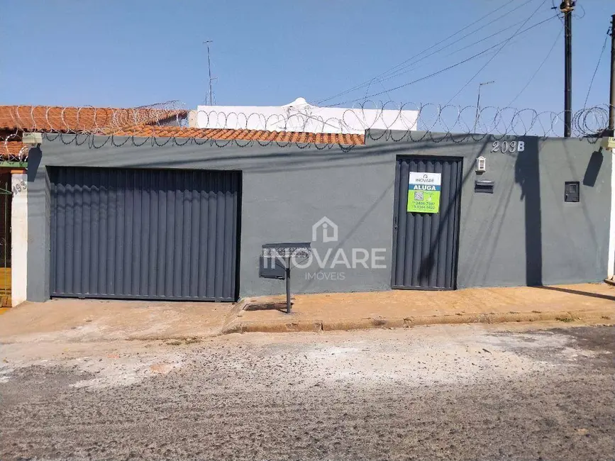 Casa com 3 quartos para alugar, 200m2 em Setor Bela Vista, Itumbiara - GO - imagem 1 Foto 1 de Casa com 3 quartos para alugar, 200m2 em Setor Bela Vista, Itumbiara - GO