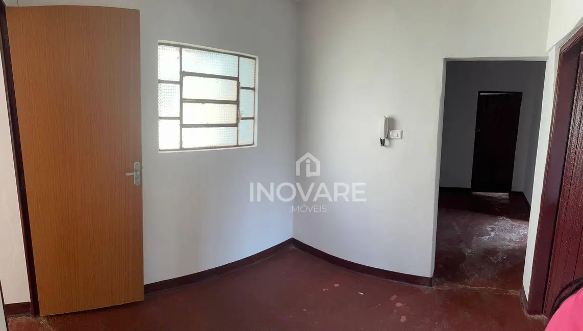 Casa com 3 quartos para alugar, 200m2 em Setor Bela Vista, Itumbiara - GO - imagem 7 Foto 7 de Casa com 3 quartos para alugar, 200m2 em Setor Bela Vista, Itumbiara - GO