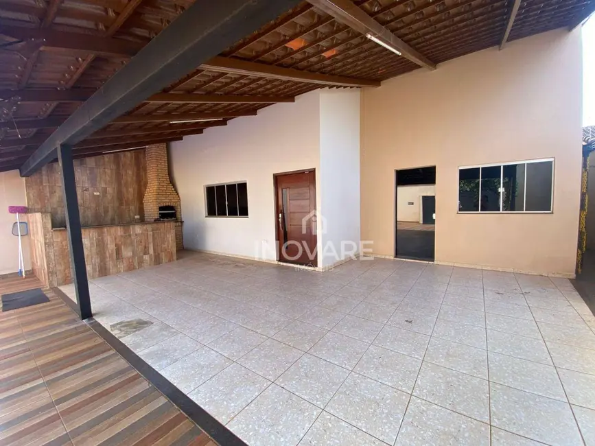 Foto 1 de Casa com 2 quartos à venda e para alugar, 250m2 em Jardim Leonora, Itumbiara - GO