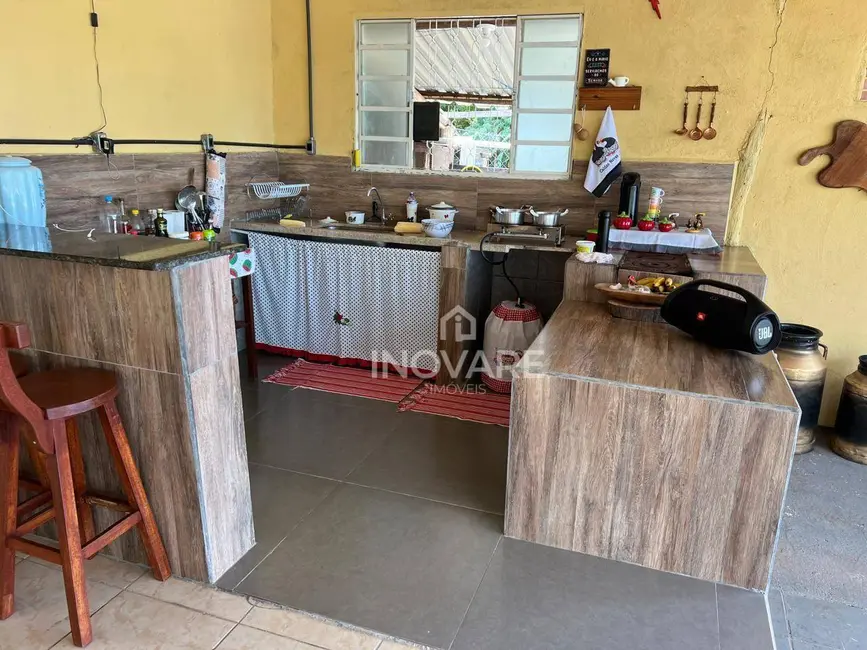 Sítio / Rancho com 2 quartos à venda, 1500m2 em Tupaciguara - MG - imagem 9 Foto 9 de Sítio / Rancho com 2 quartos à venda, 1500m2 em Tupaciguara - MG